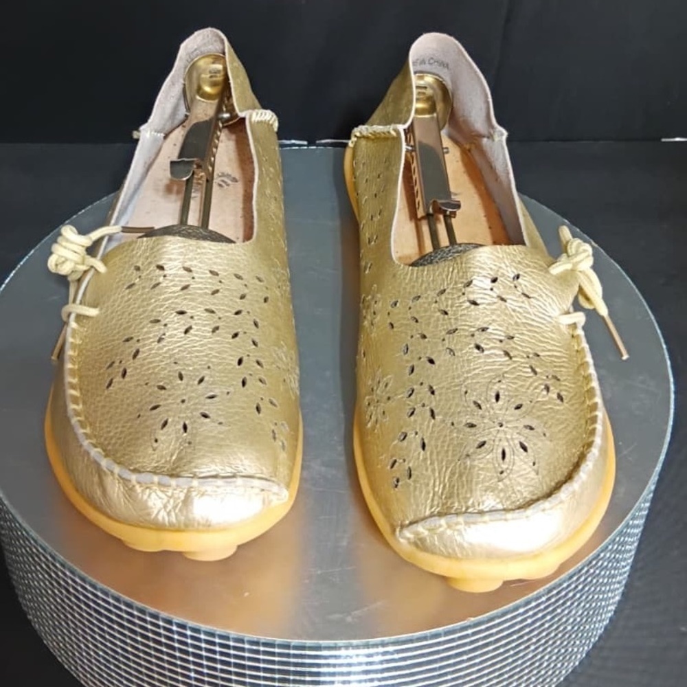 Fantini Gold Women's Loafers pre owned Exellent condition size 44/ 11.5